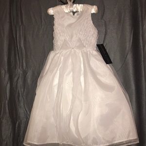 NWT formal dress w/ pearl & tulle embellishments